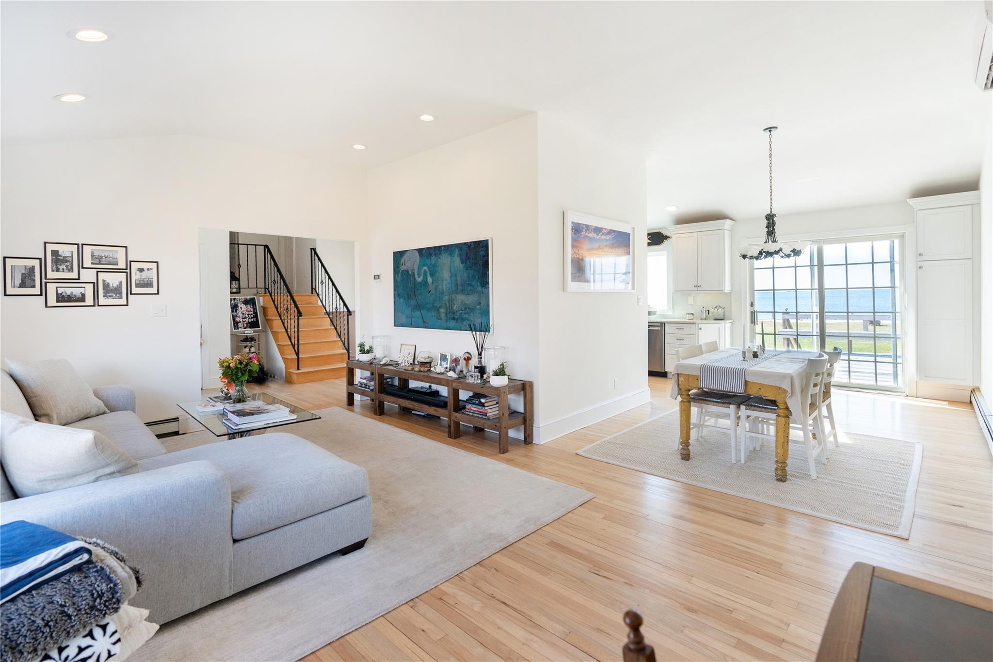 8 Bay Road