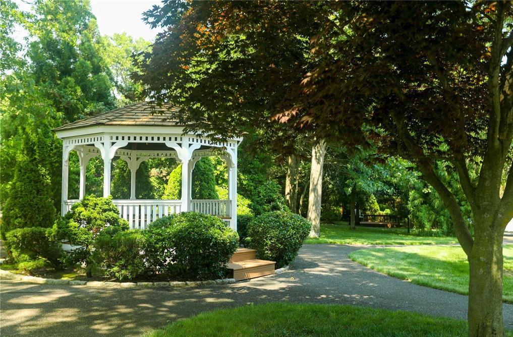 7 Glen Hollow Drive Unit: B45