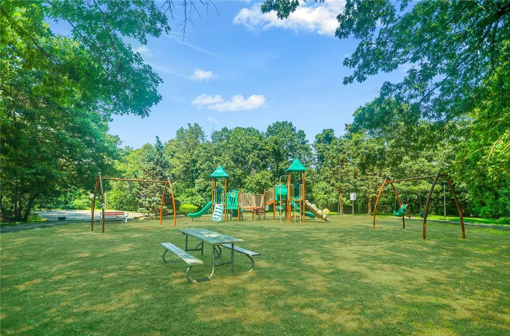 7 Glen Hollow Drive Unit: B45