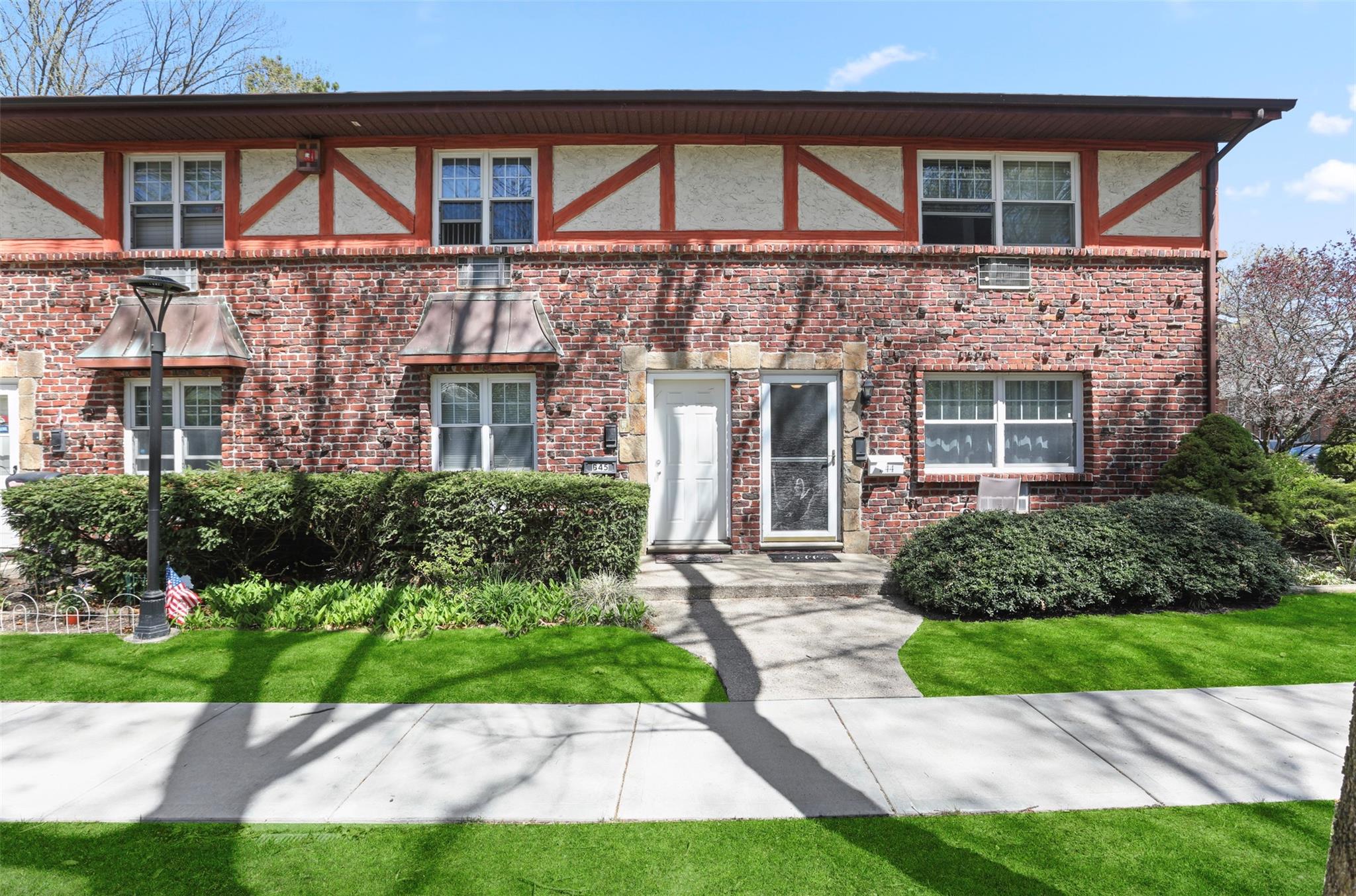 7 Glen Hollow Drive Unit: B45