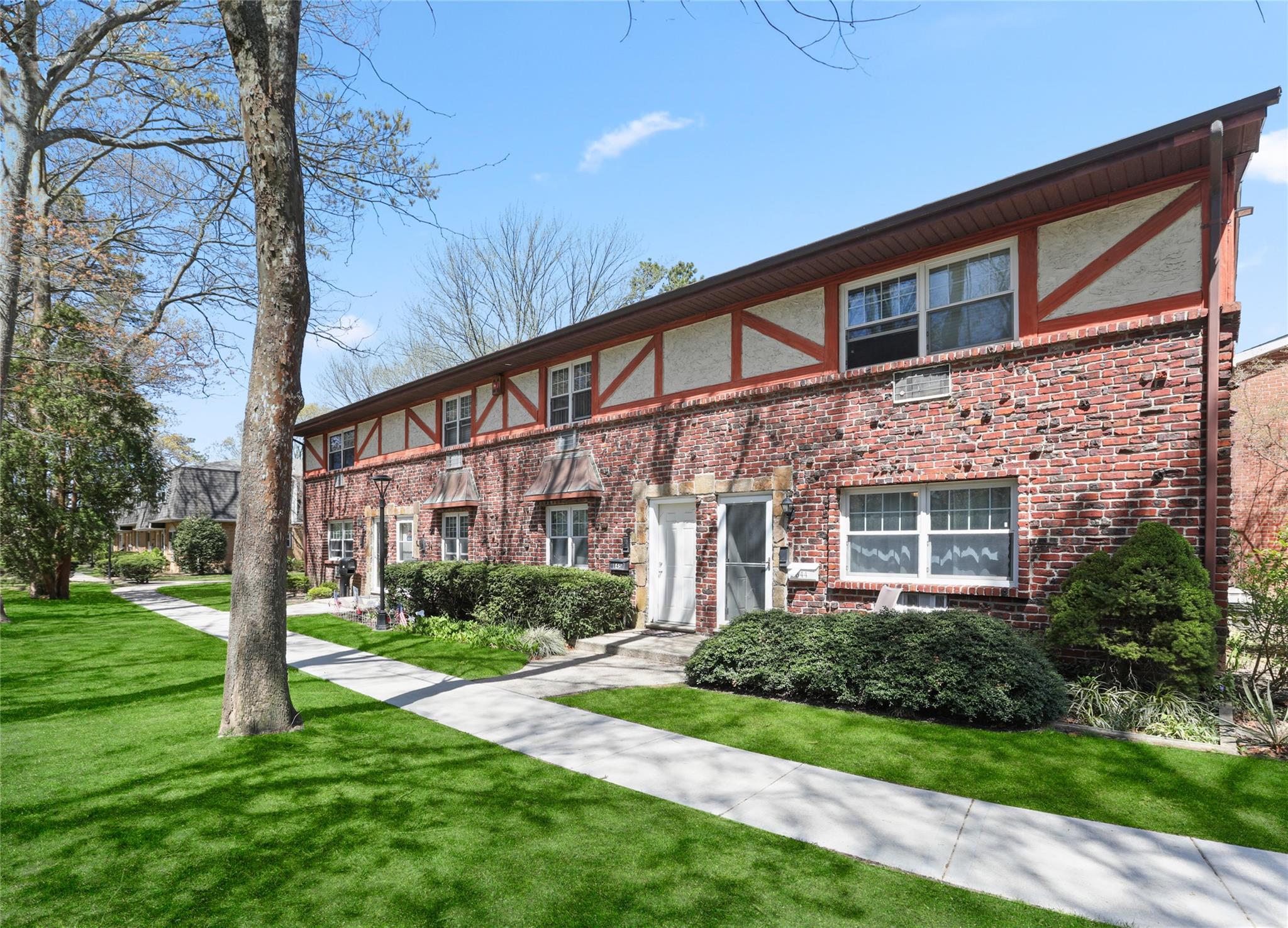 7 Glen Hollow Drive Unit: B45