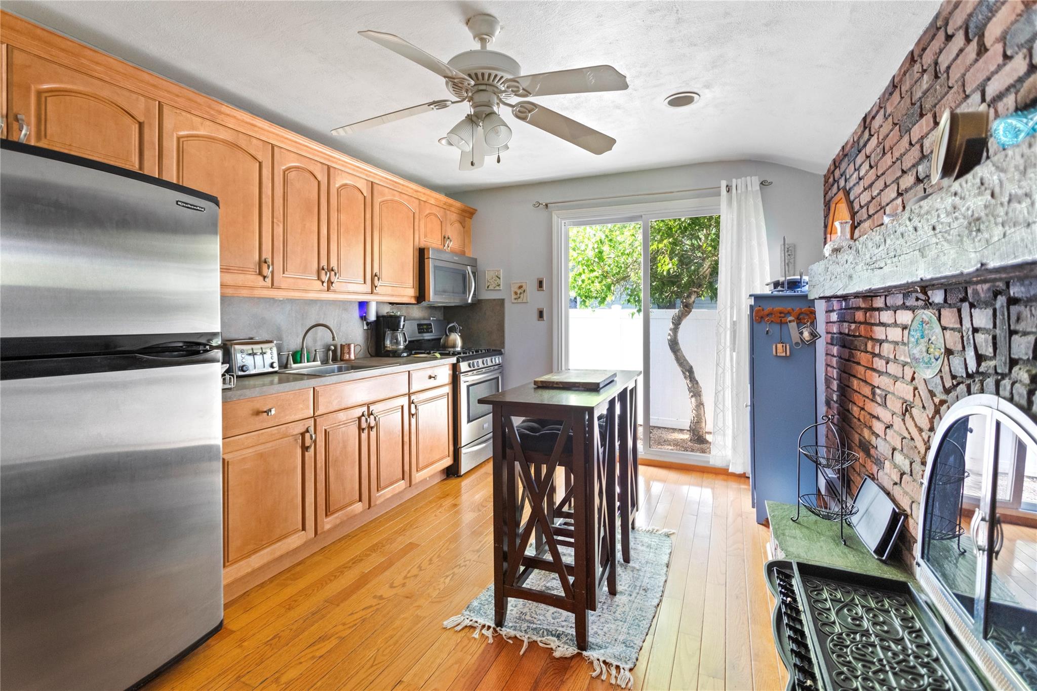 3106 New London Avenue