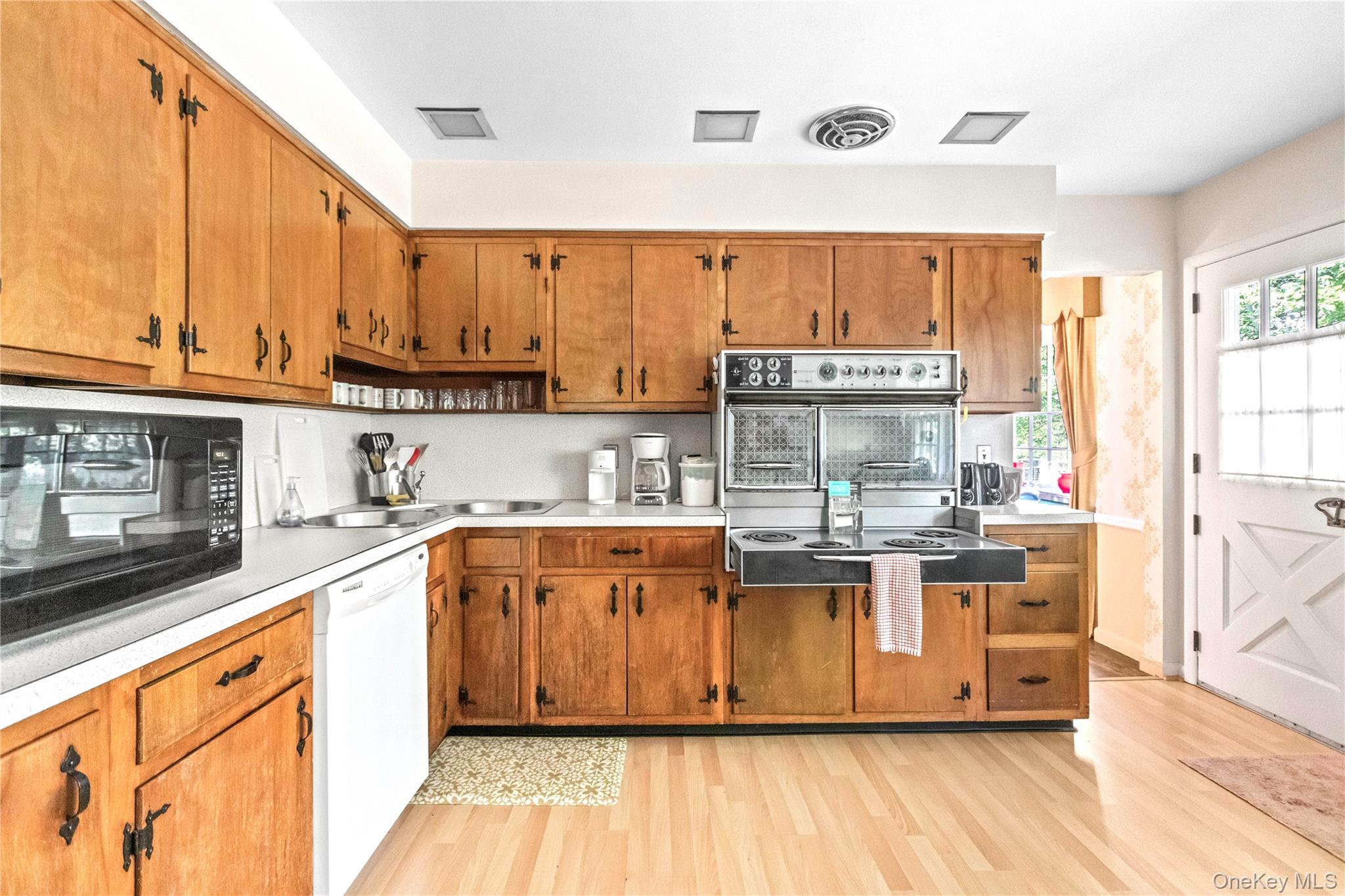 275 Durkee Lane