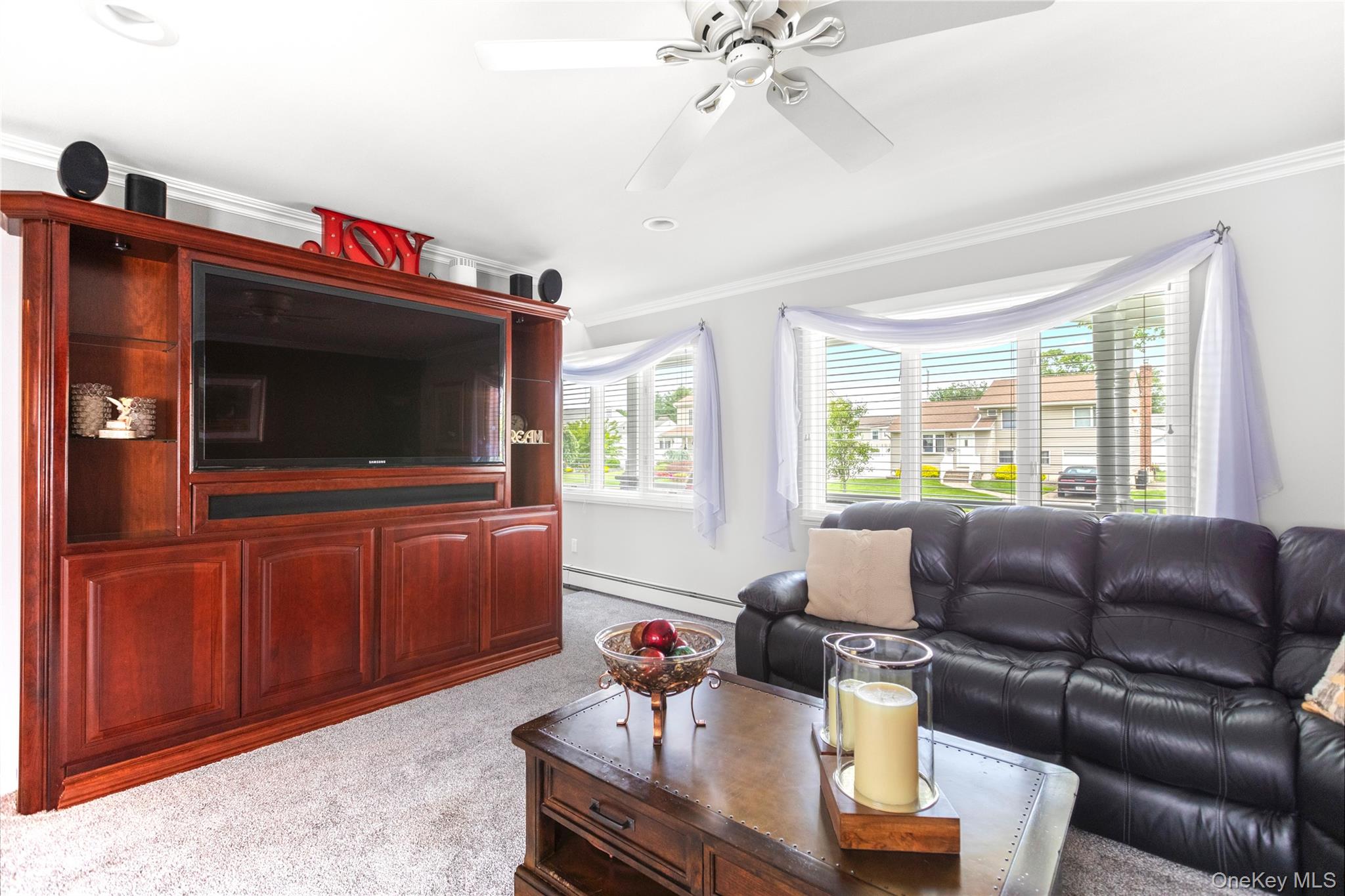 3556 Centerview Avenue