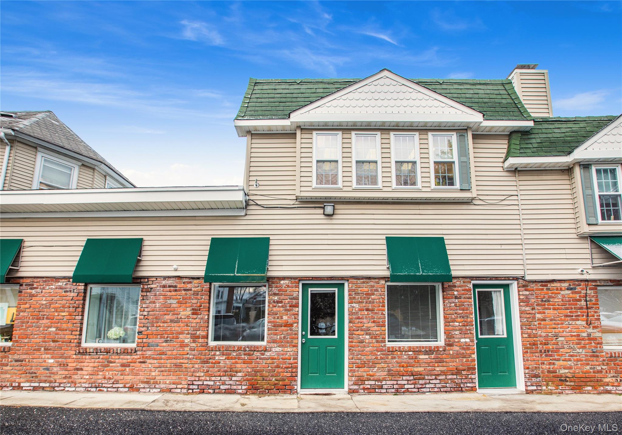 146 S Country Road Unit: 1