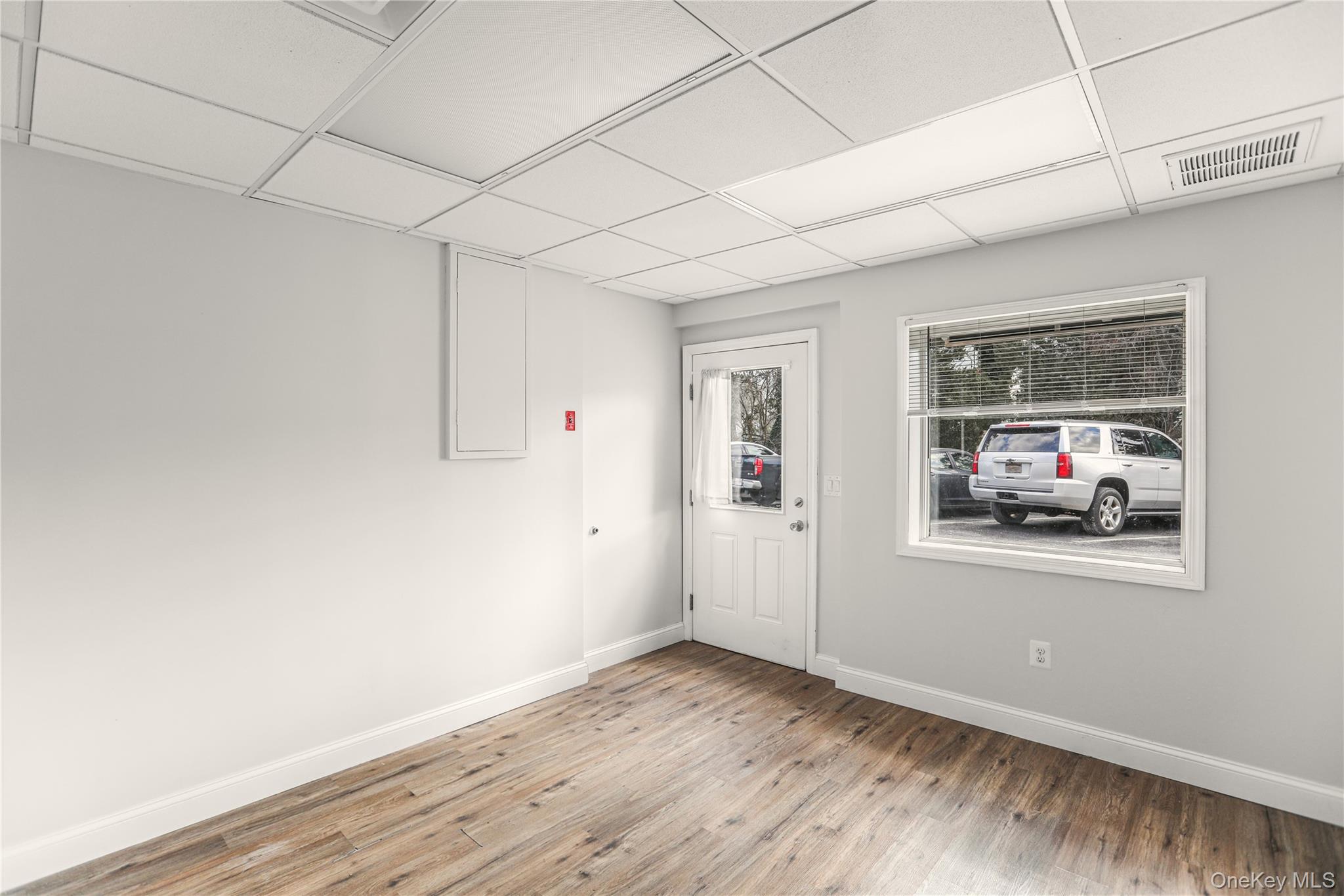 146 S Country Road Unit: 1