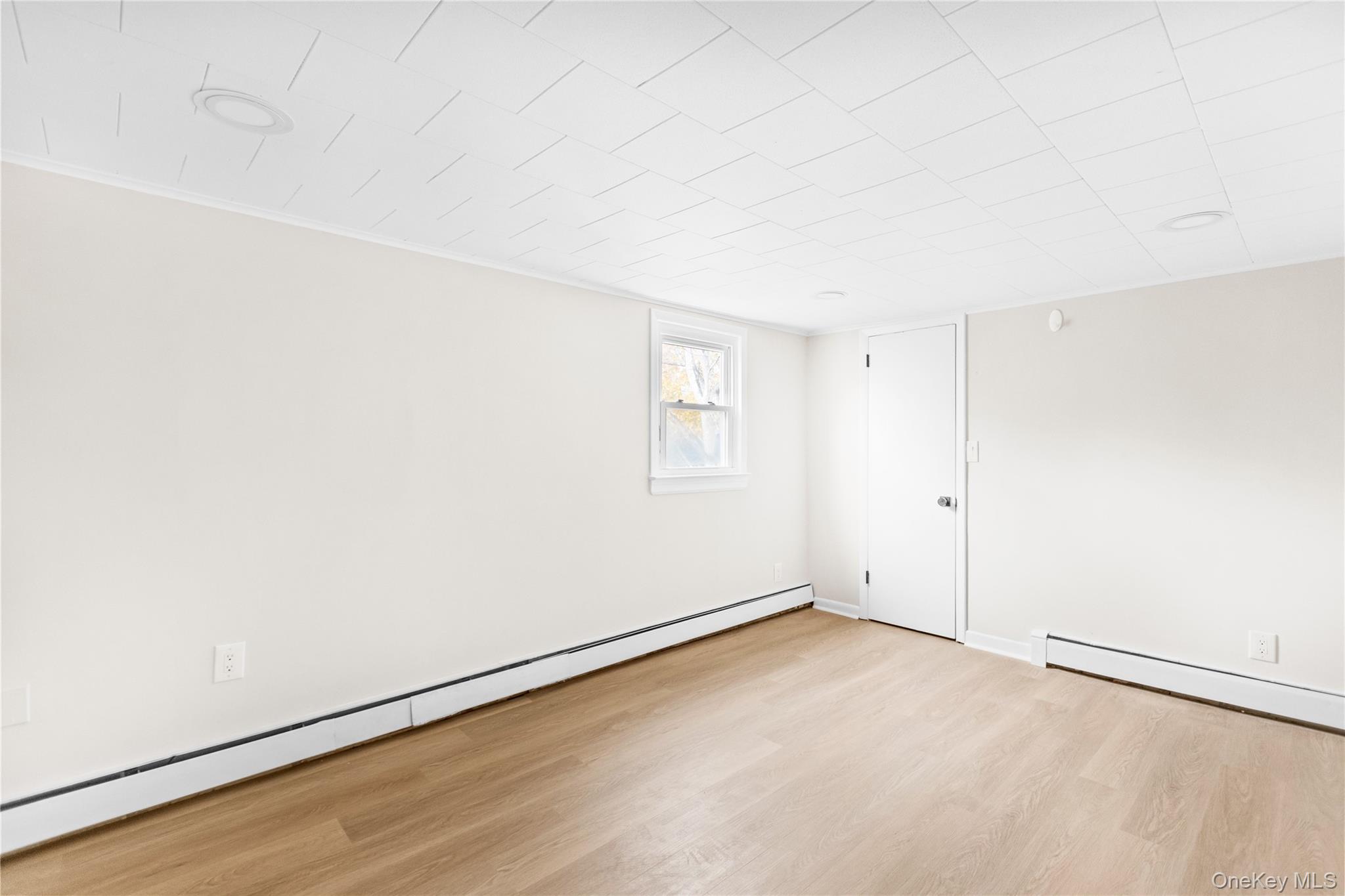 246 Atlantic Place Unit: second floor