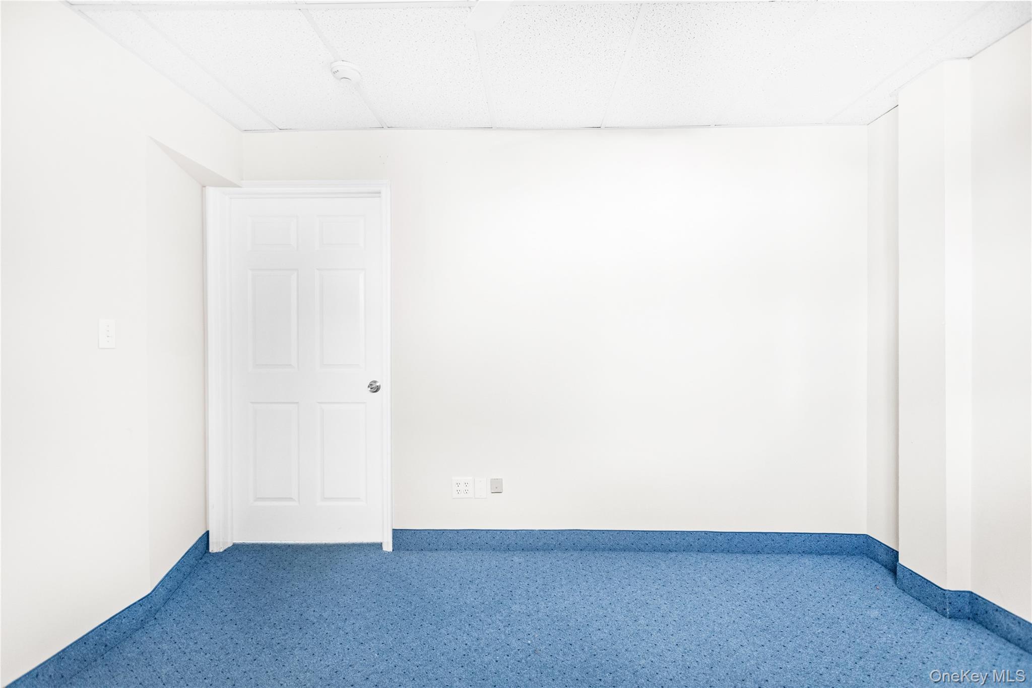 146 S Country Road Unit: 5