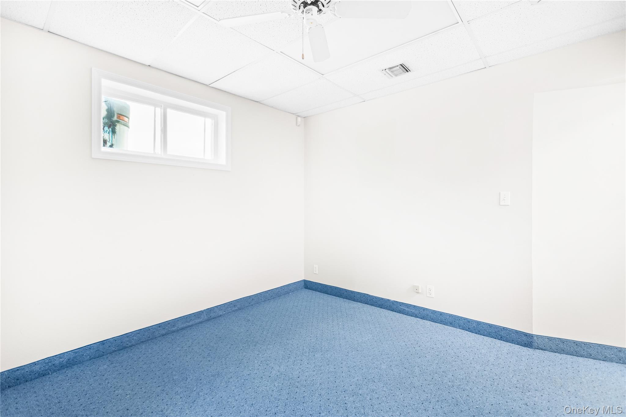 146 S Country Road Unit: 5