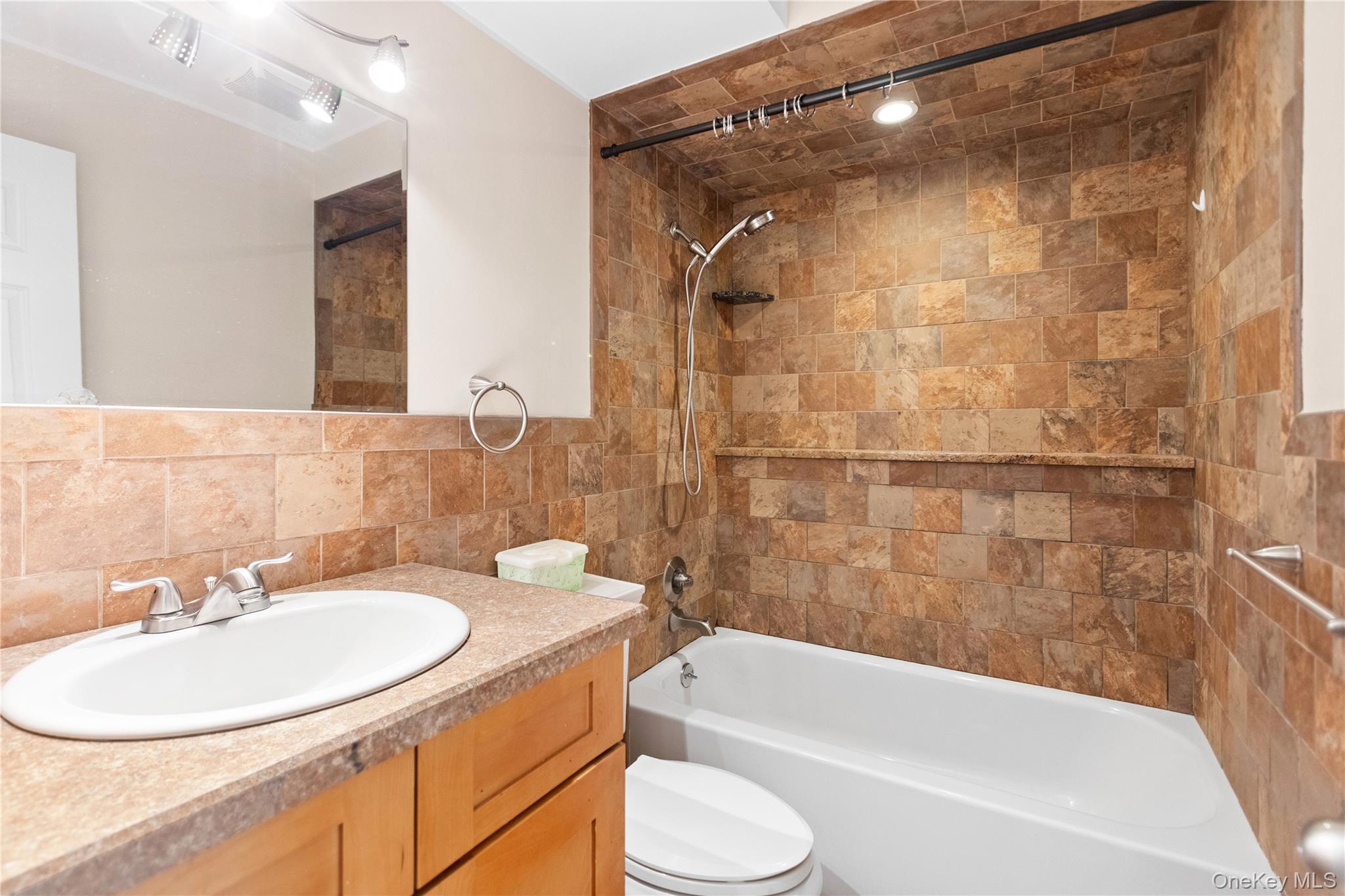 13 Country Greens Drive