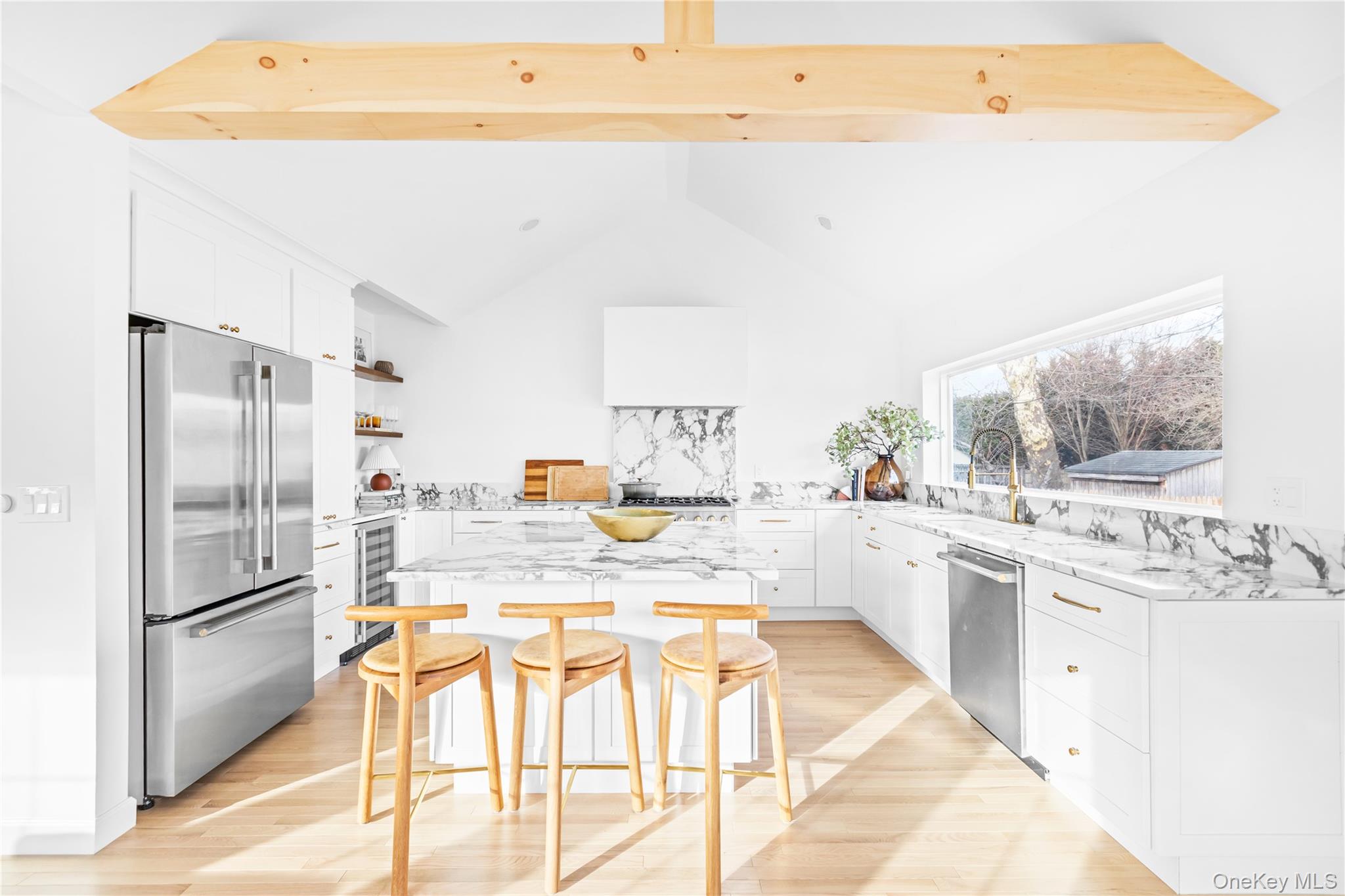 21 N Howells Point Road