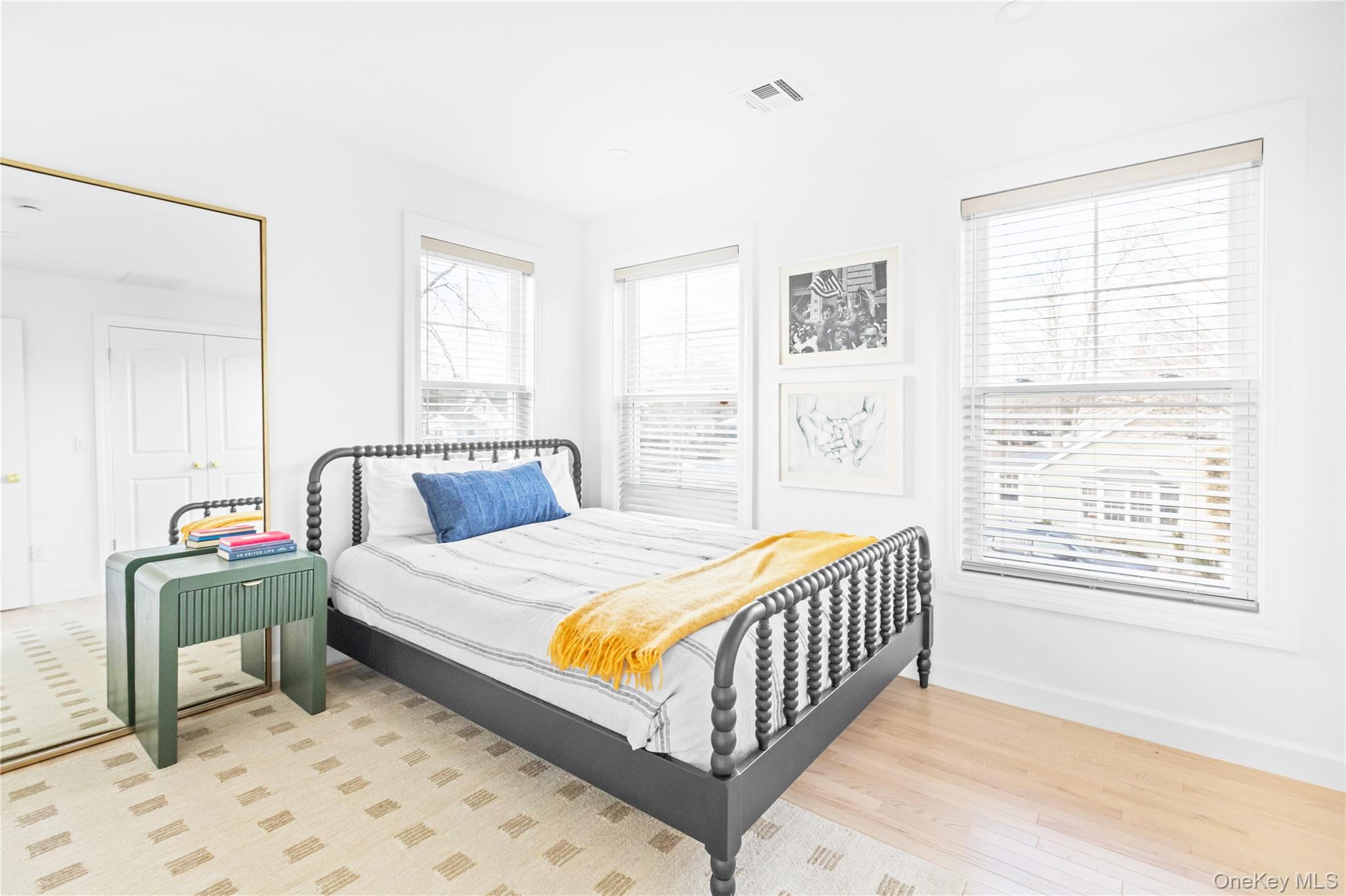 21 N Howells Point Road