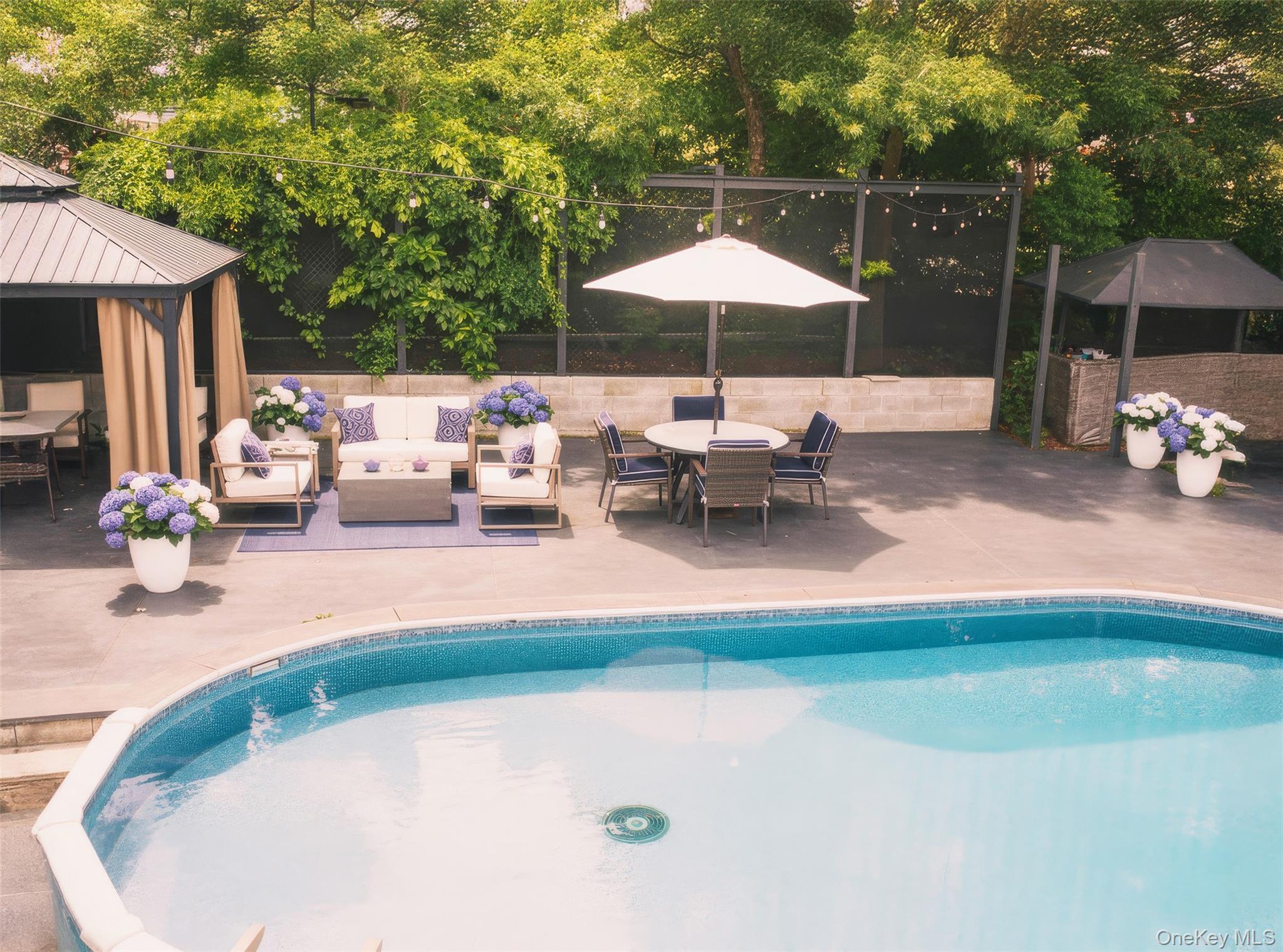 230 Eastport Manor Road