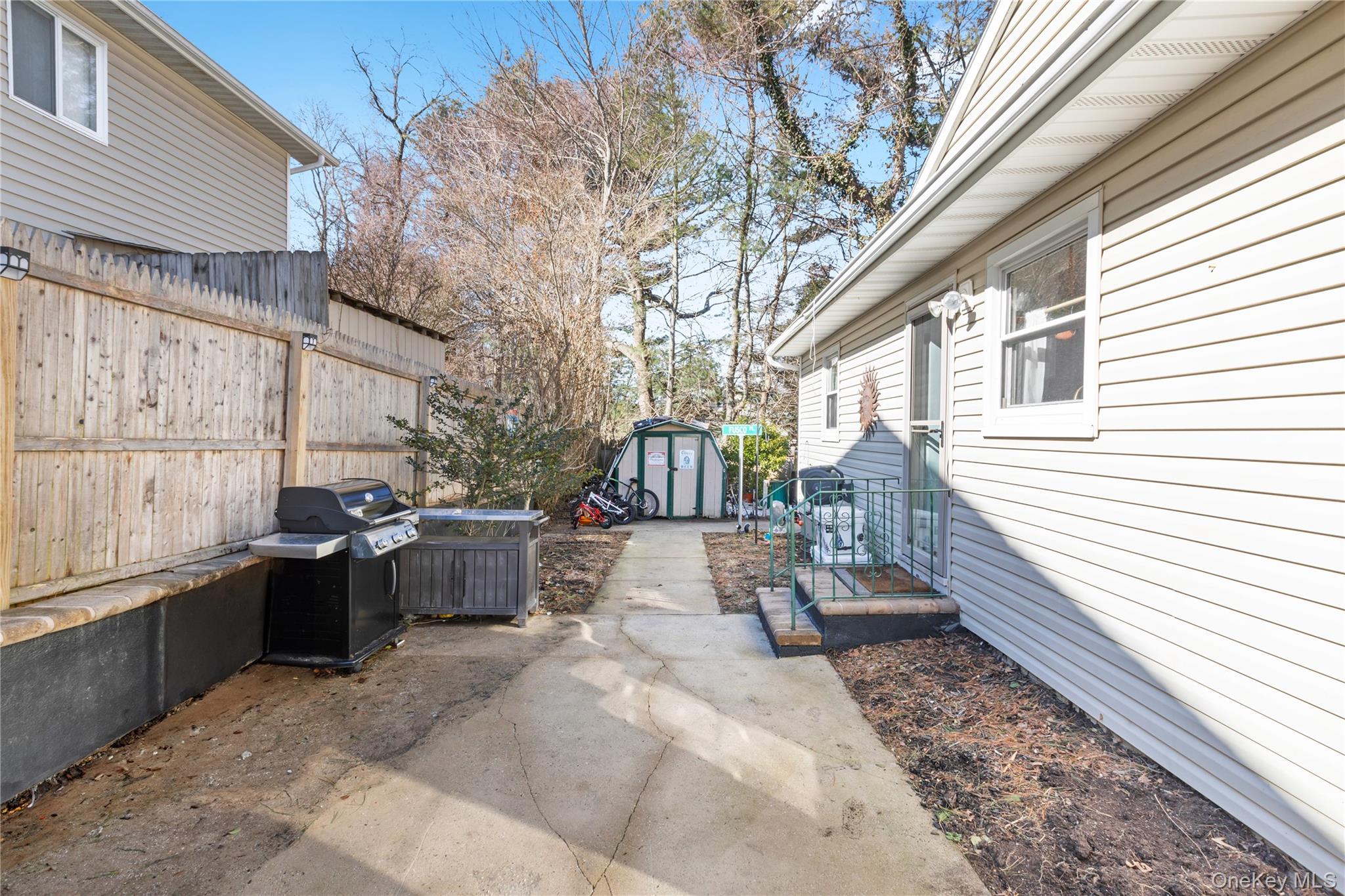 193 Maple Road