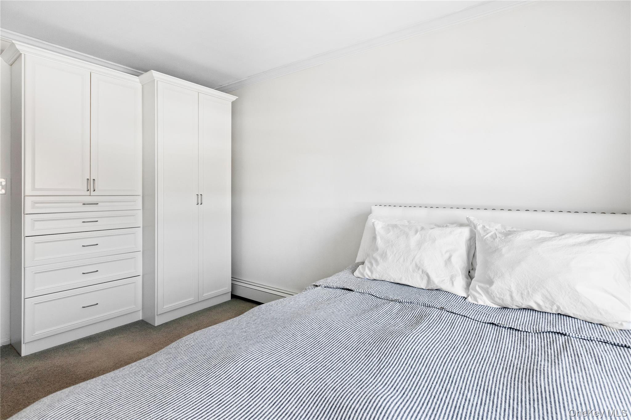 460 Old Town Road Unit: 19H