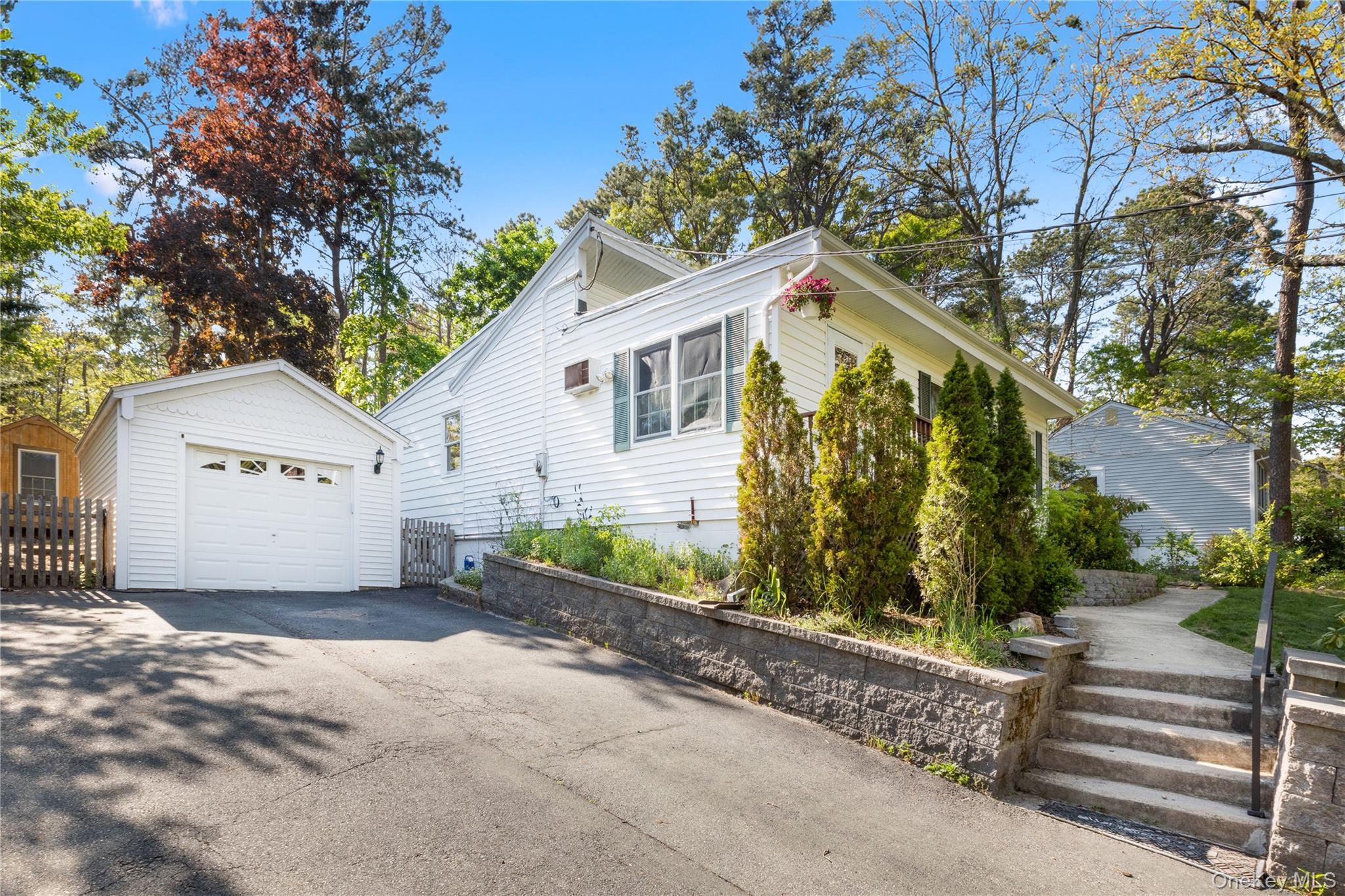 38 Forest Trail