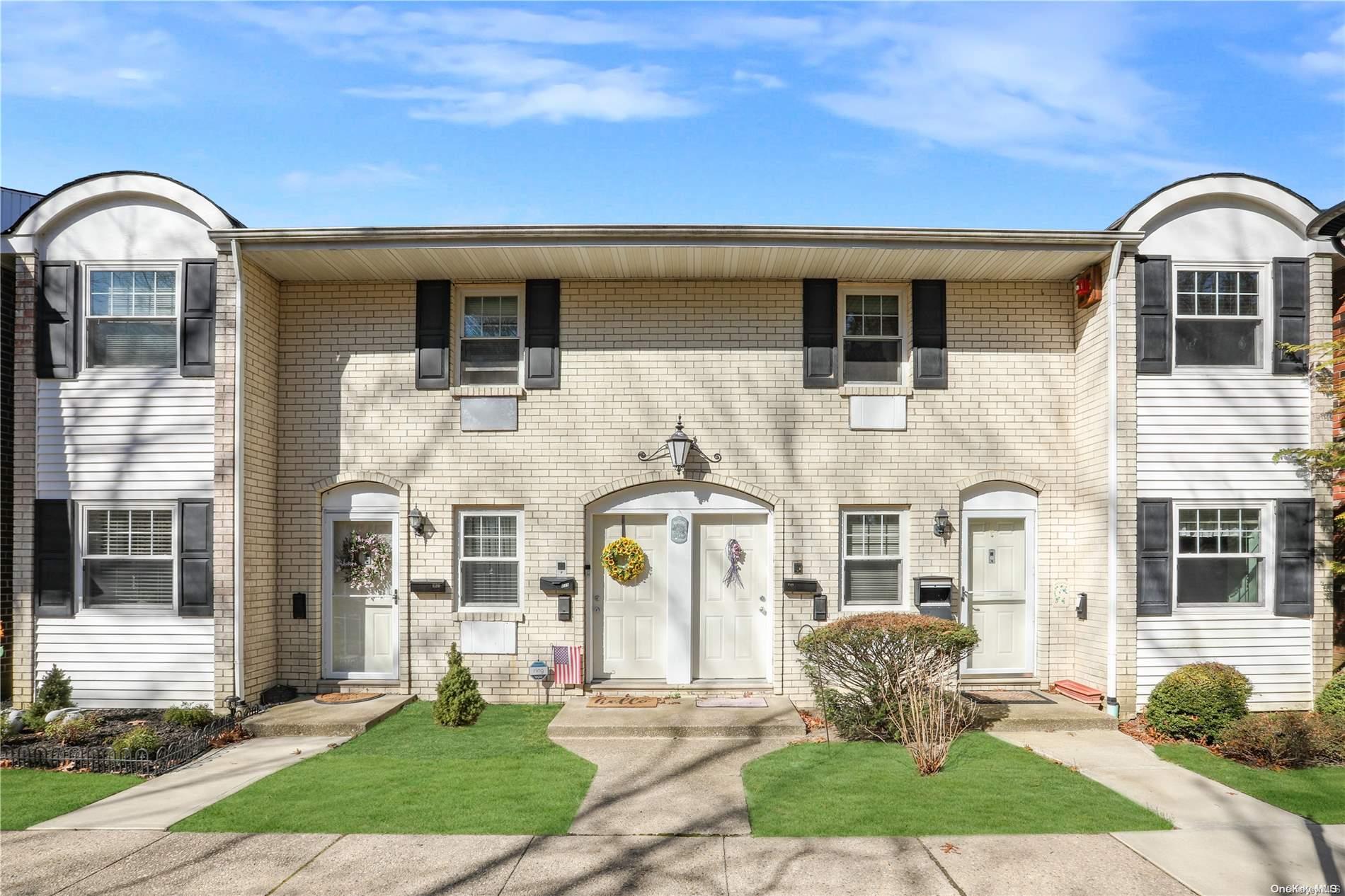14 Glen Hollow Drive Unit: E27