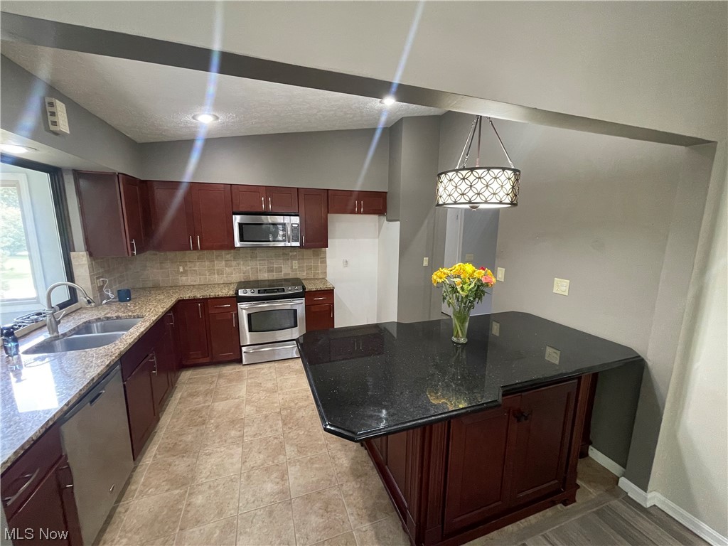 9320 Vintage Court