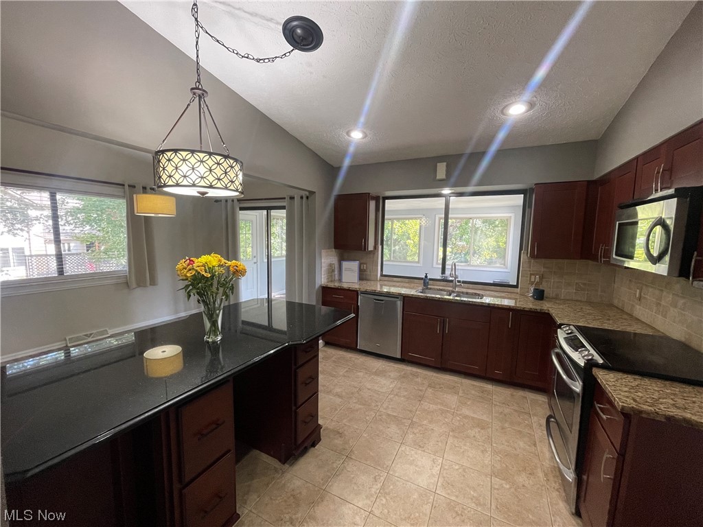 9320 Vintage Court