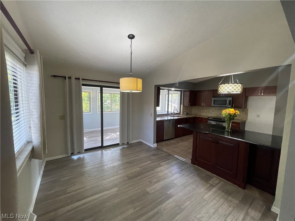 9320 Vintage Court