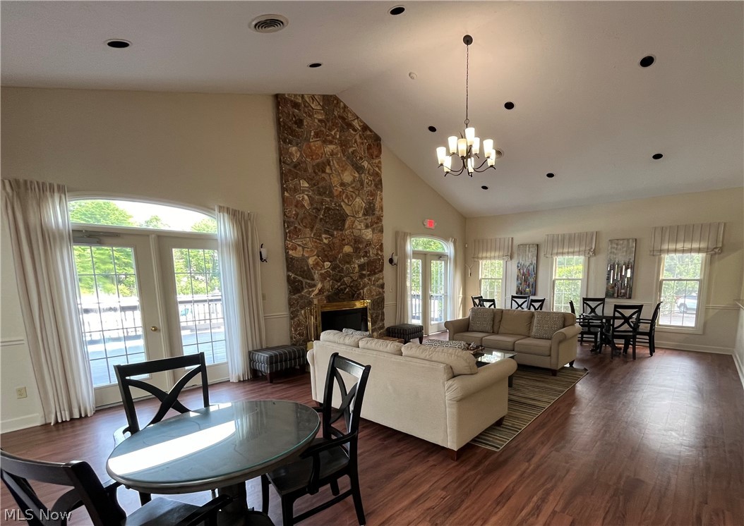 731 Grand View Lane