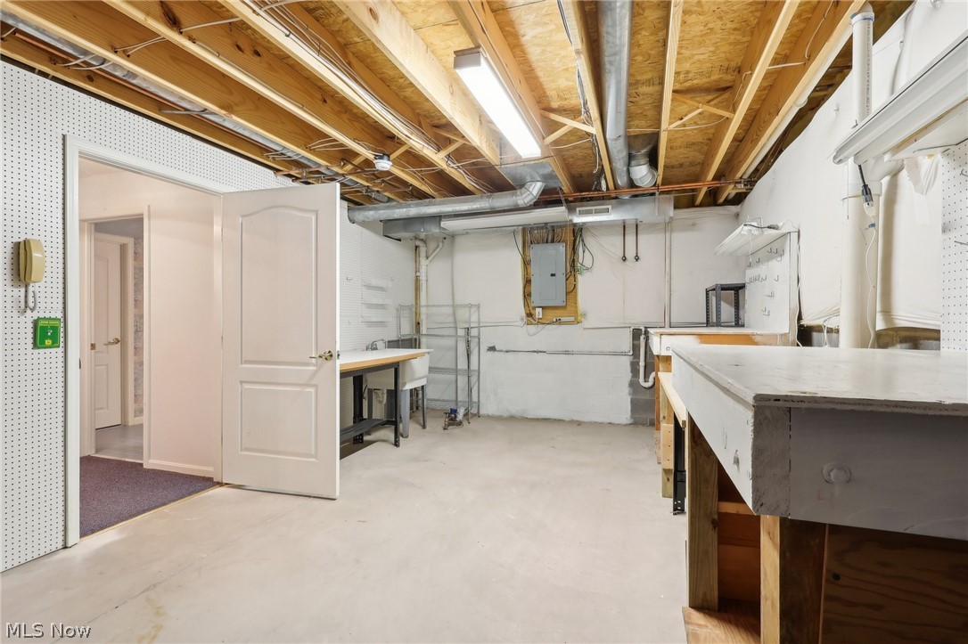 731 Grand View Lane