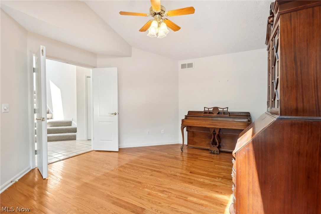 731 Grand View Lane