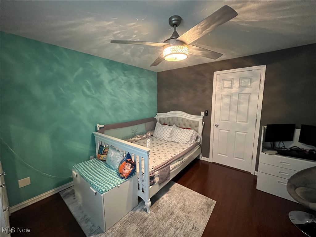 727 Tollis Pky