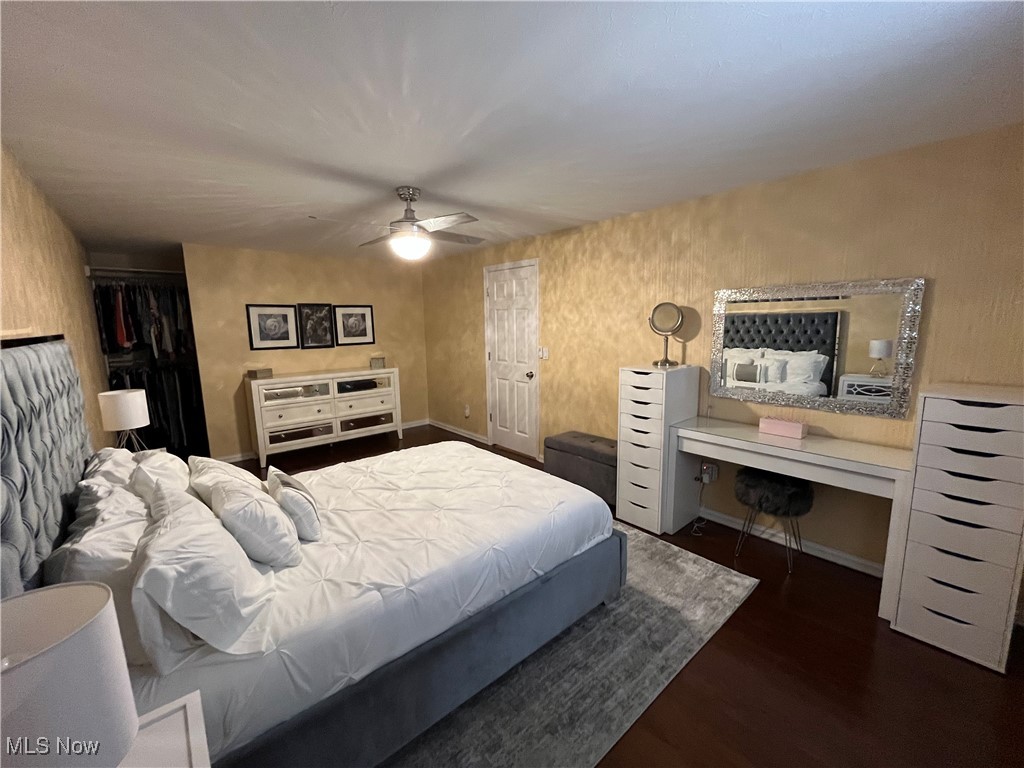 727 Tollis Pky