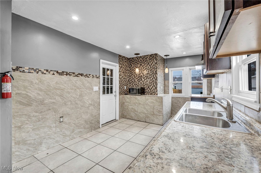 3837 W 132nd Street