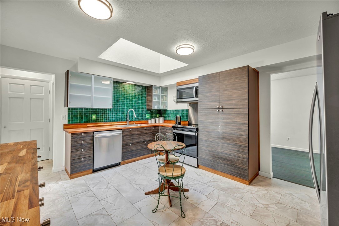 30844 Hilliard Boulevard