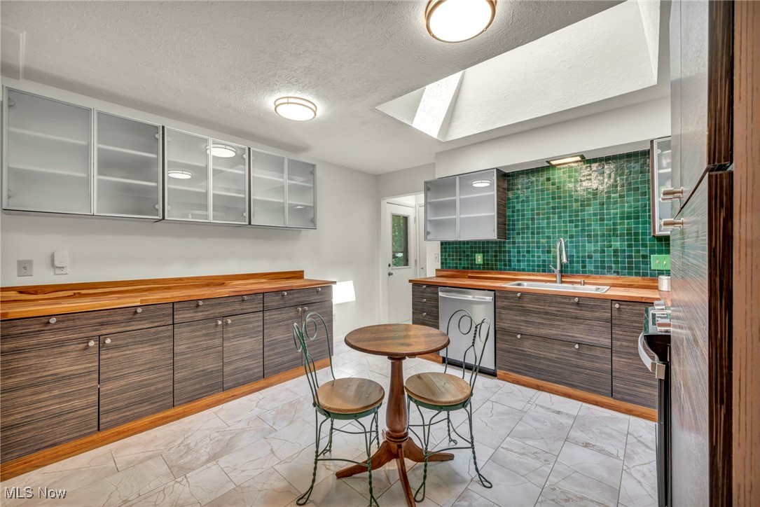 30844 Hilliard Boulevard