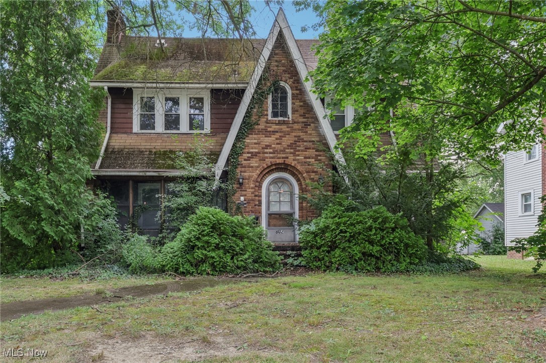 802 Orlando Avenue