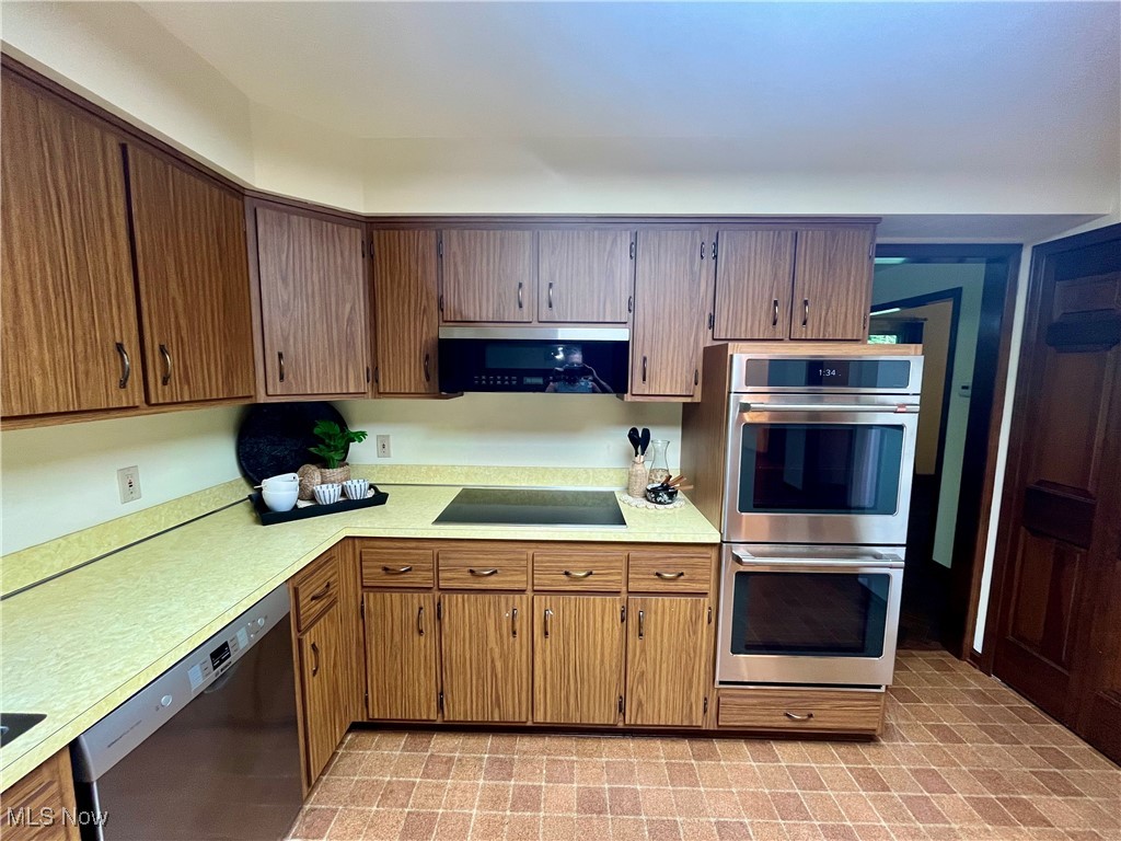 14280 Sweetbriar Lane