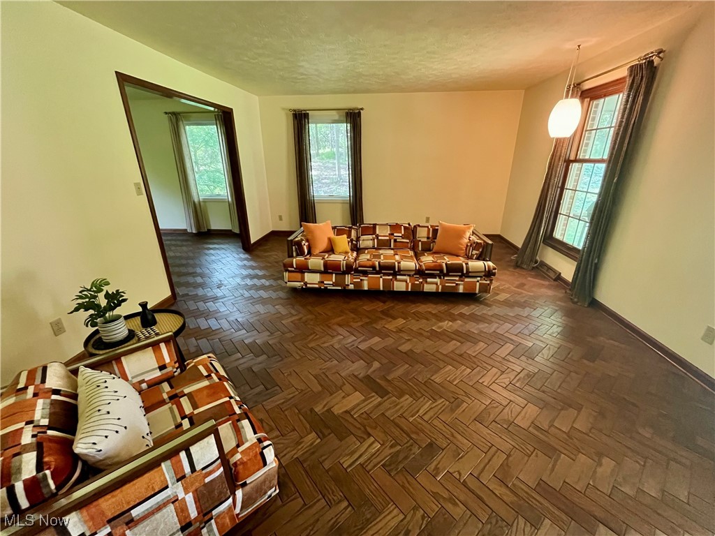 14280 Sweetbriar Lane