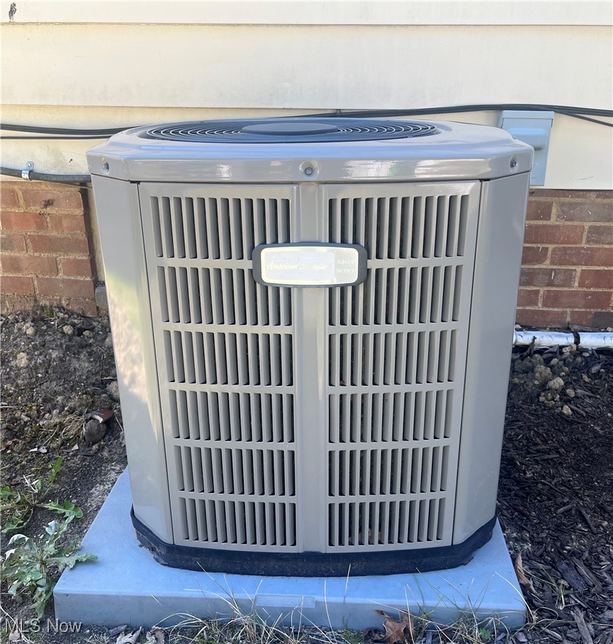 13619 Thraves Avenue