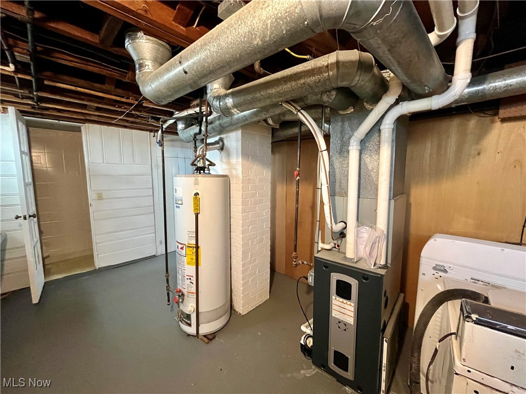 13619 Thraves Avenue