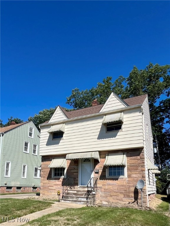 13619 Thraves Avenue