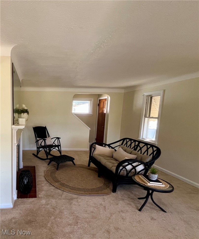 13619 Thraves Avenue