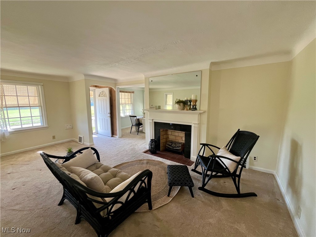 13619 Thraves Avenue