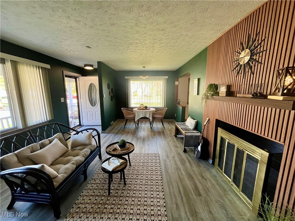 2348 N Haven Boulevard