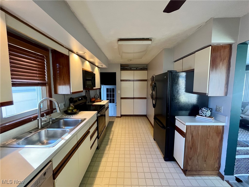 2348 N Haven Boulevard