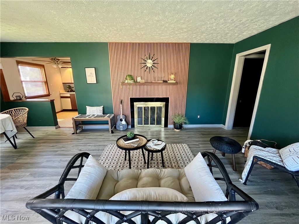 2348 N Haven Boulevard