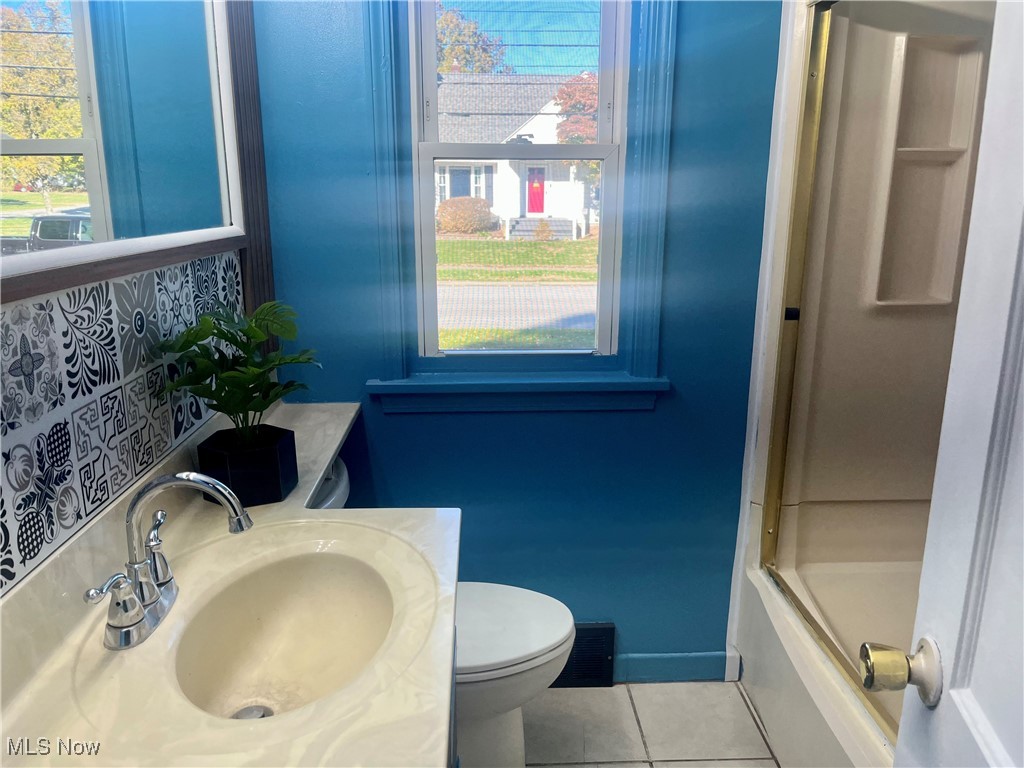 2348 N Haven Boulevard