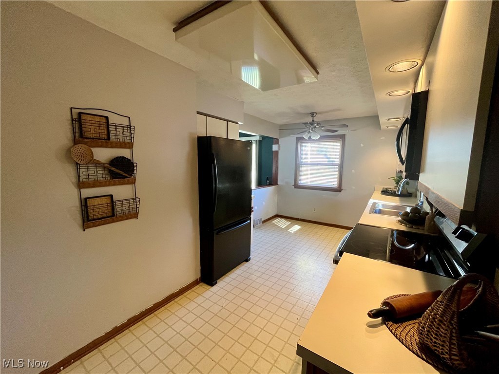 2348 N Haven Boulevard