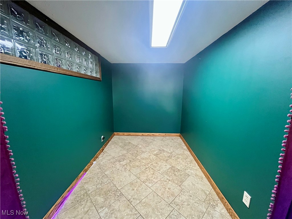 2348 N Haven Boulevard