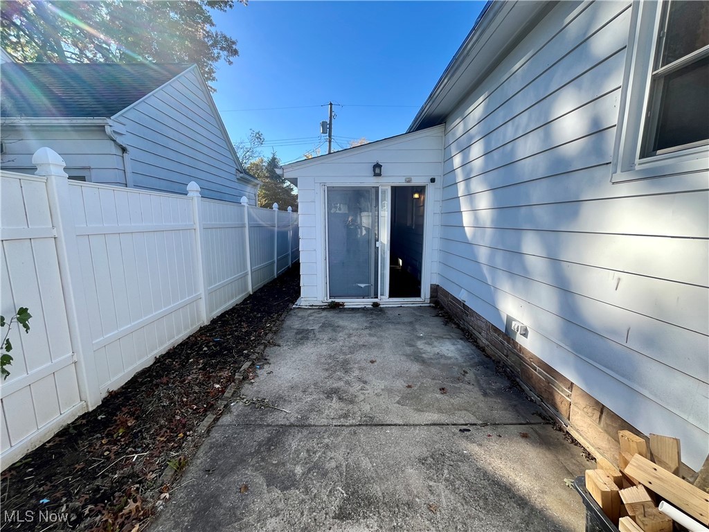 2348 N Haven Boulevard