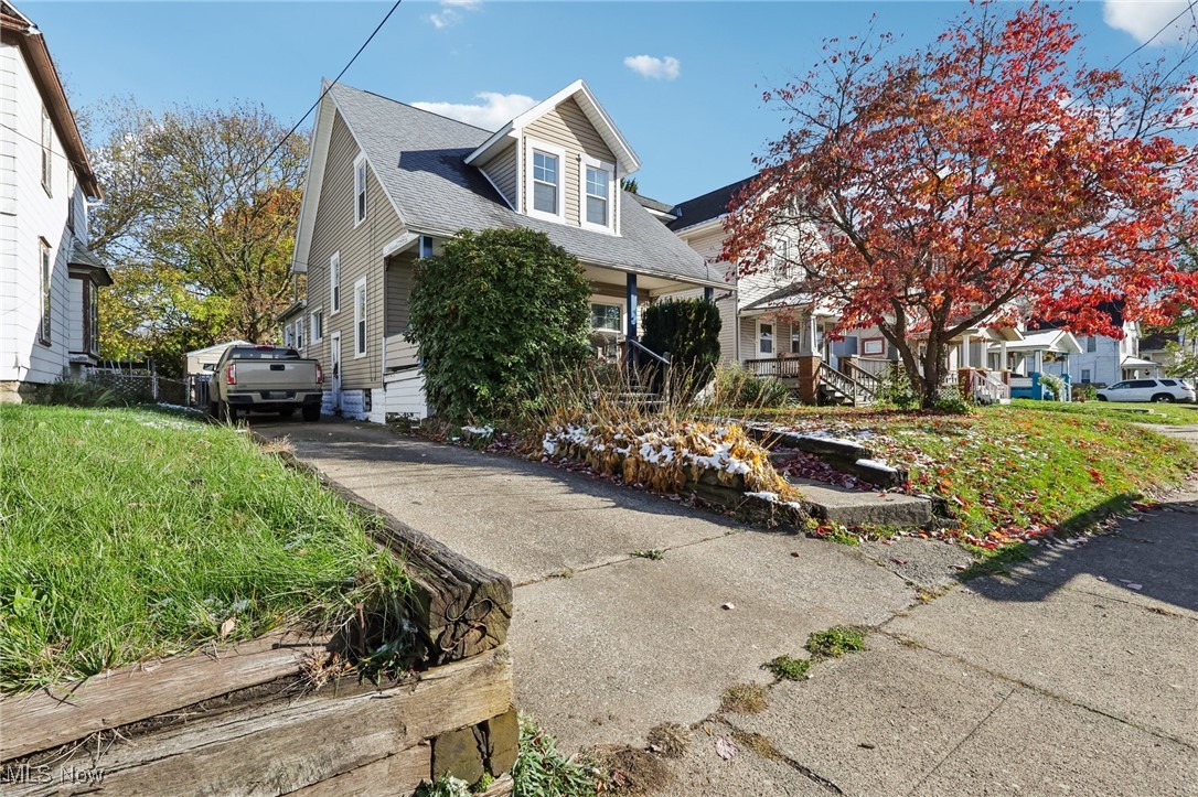 749 Elma Street