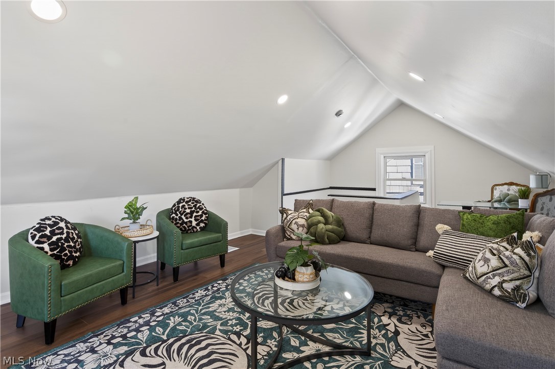 3339 Altamont Avenue