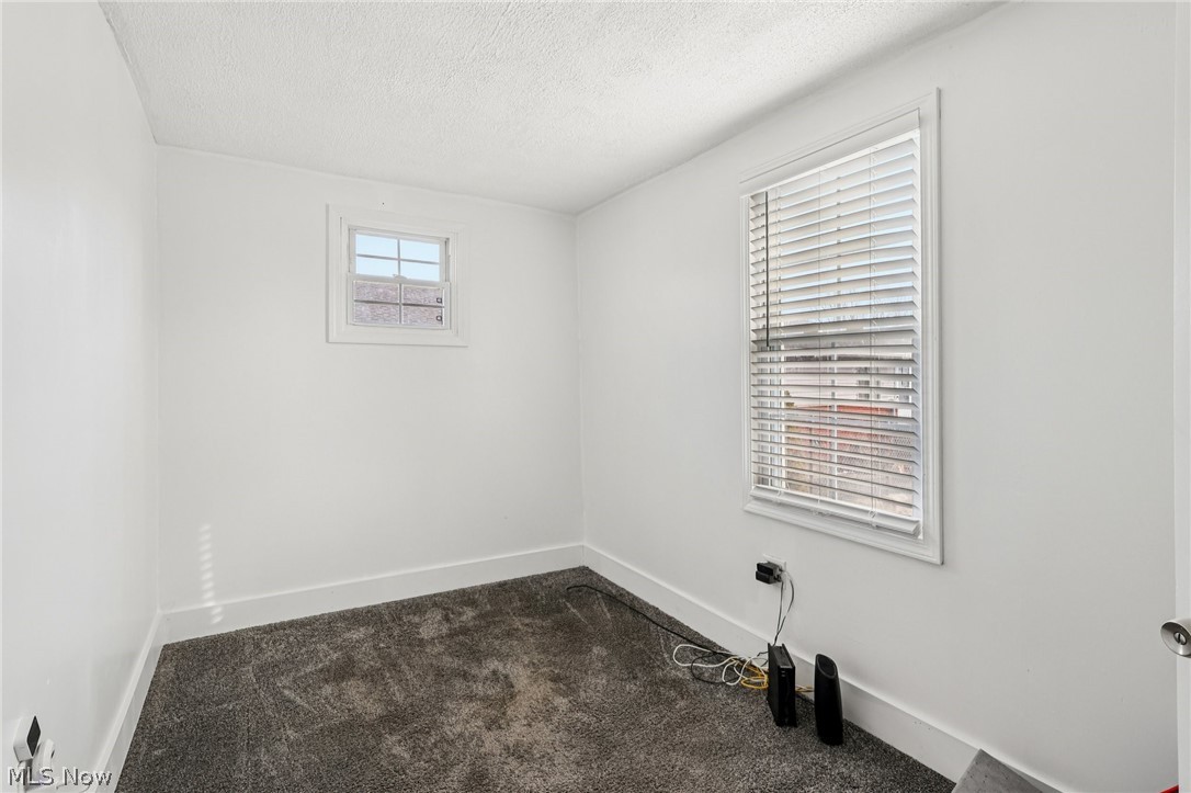 575 Flora Avenue